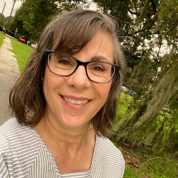 Meet your Posher, Ruth - Picture 1 of 1